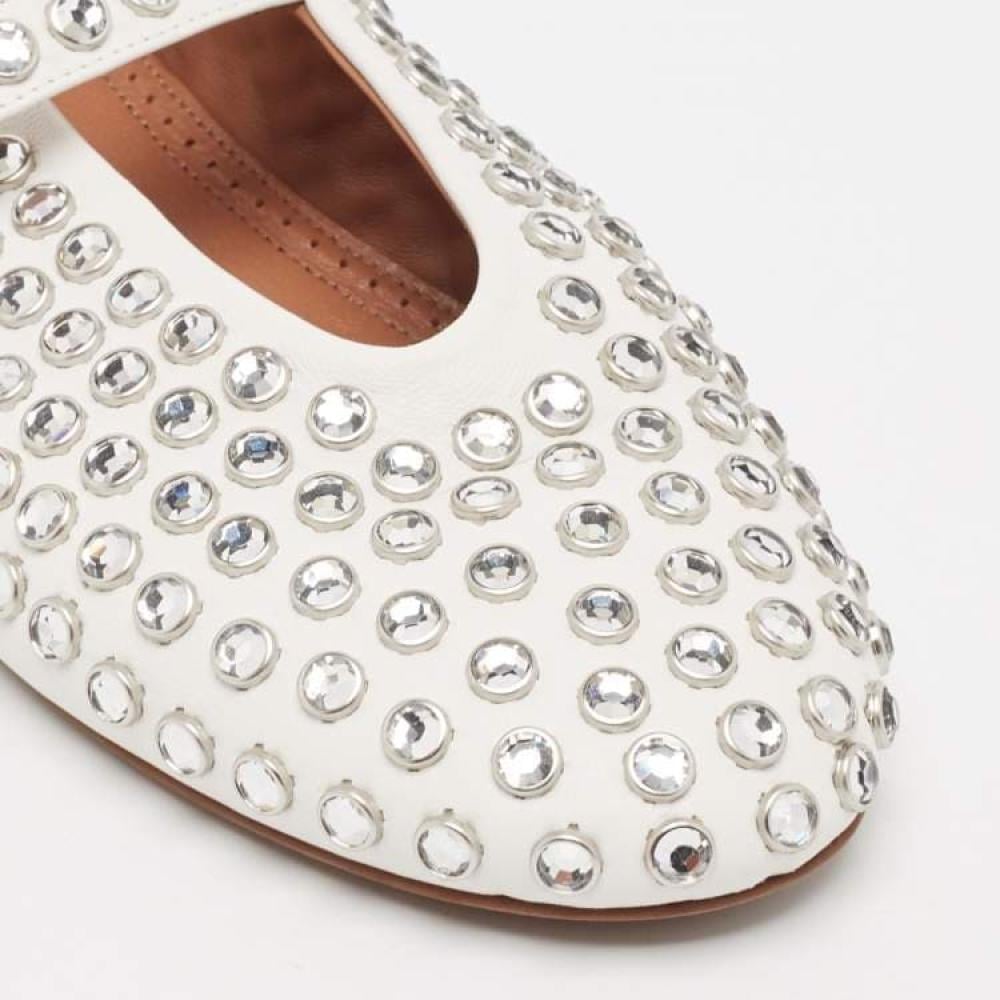 حذاء باليه مسطح من الجلد مزين بالكريستال من الايا - أبيض