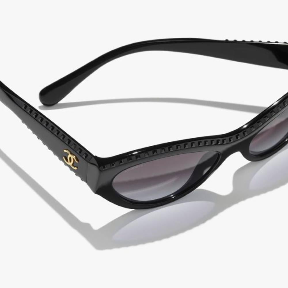 نظارة شمسية بعيون قطة سوداء من شانيل