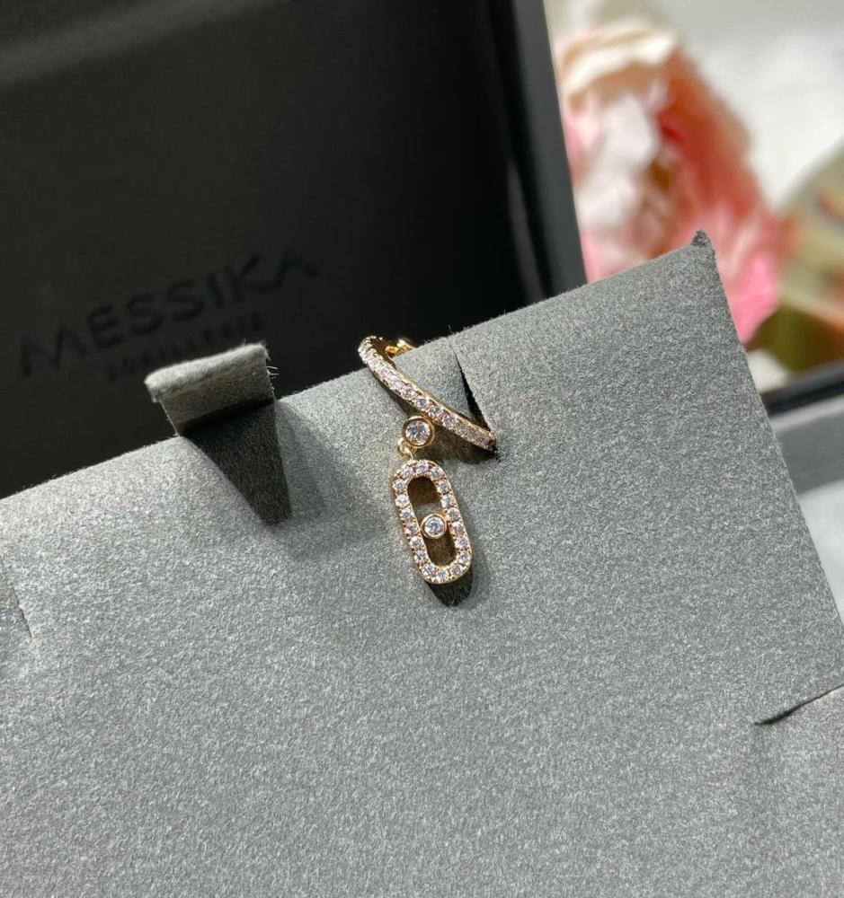 أقراط ميسيكا موف أونو الكريستالي بمشبك