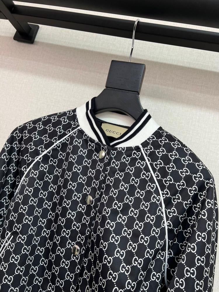 جاكيت قوتشي بمجموعة شعار GG بأكمام طويلة