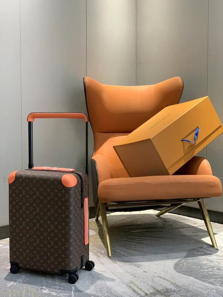 حقيبة هوريزون 55 من لويس فيتون - برتقالي