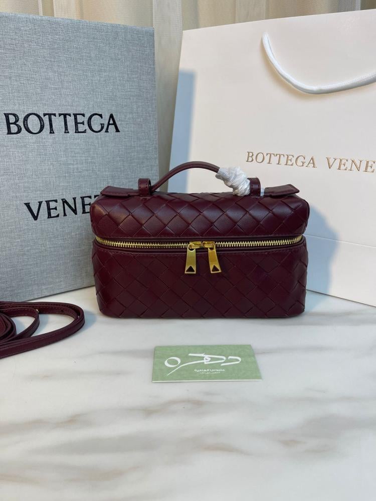 حقيبة بانغ بانغ فانيتي الجلدية من بوتيغا فينيتا - برغندي