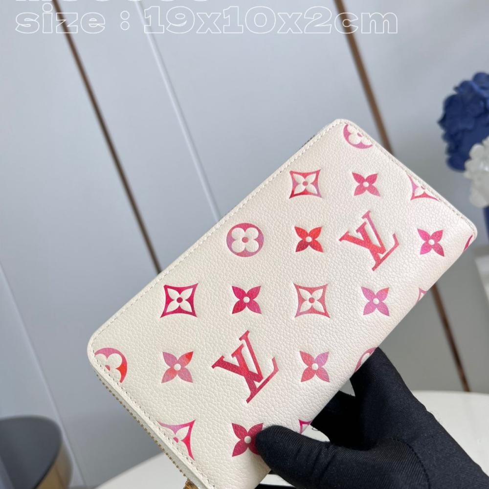 محفظة فيكتوراين من  Louis Vuitton