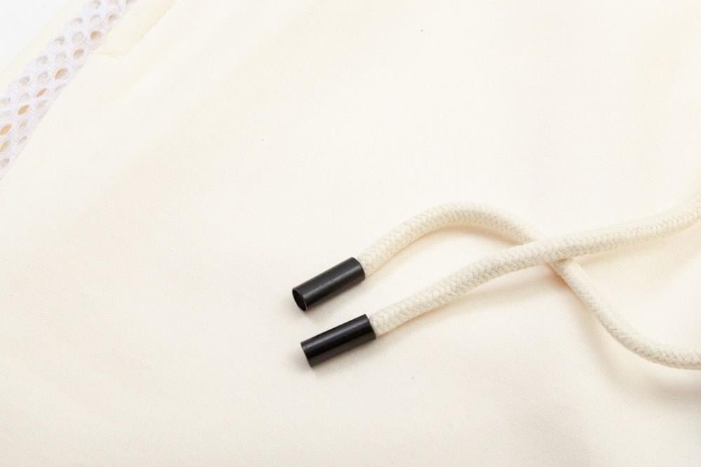 شورت منسوج ومطاط برقعة مريحة مع شعار مطرز من فندي