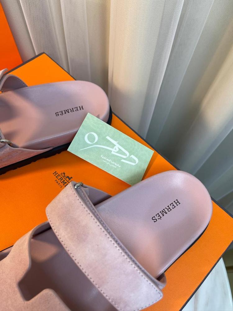 صندل من الجلد الشيبر من هيرميس - وردي