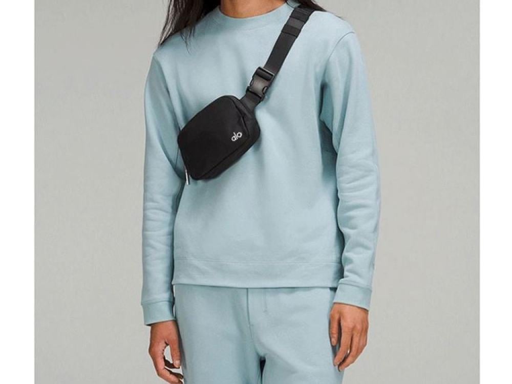 حقيبة خصر وكتف ايفري وير من ALO YOGA