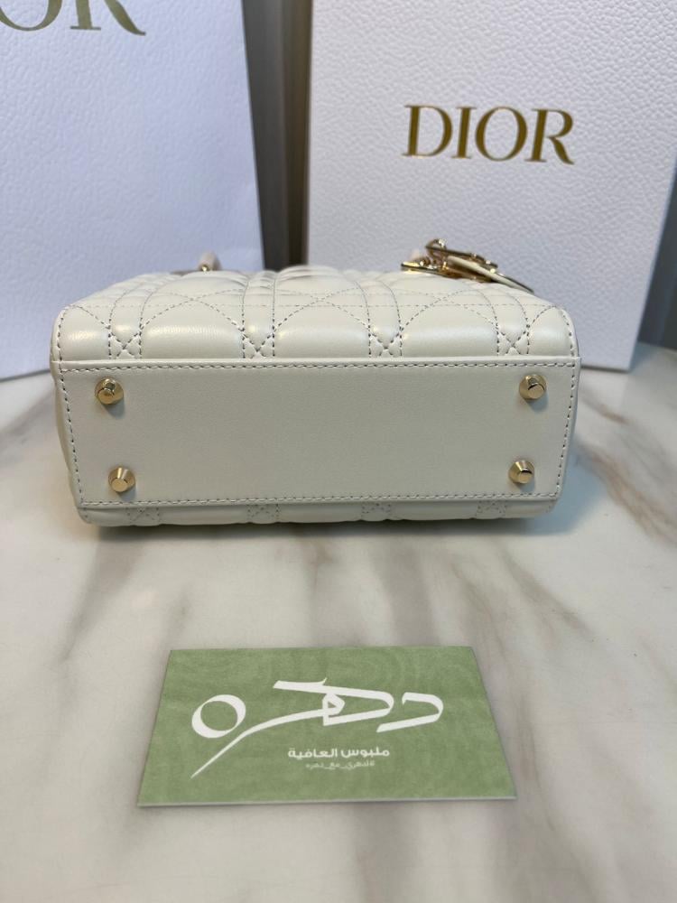 شنطة ديور Mini Lady - أبيض مع هاردوير ذهبي