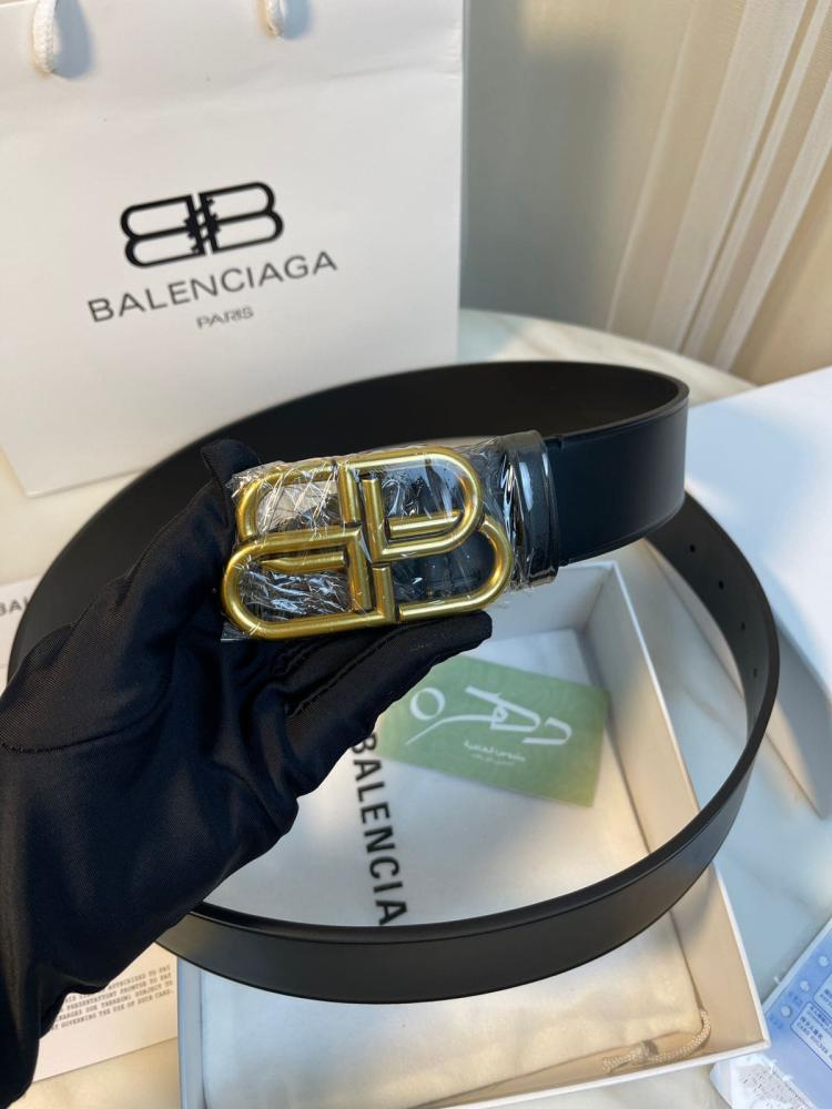 حزام بالنسياغا بي بي الجلدي