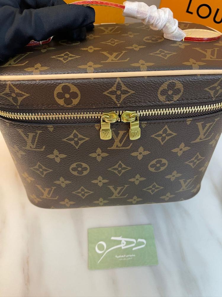 حقيبة نايس فانيتي من لويس فيتون - مقاس 24
