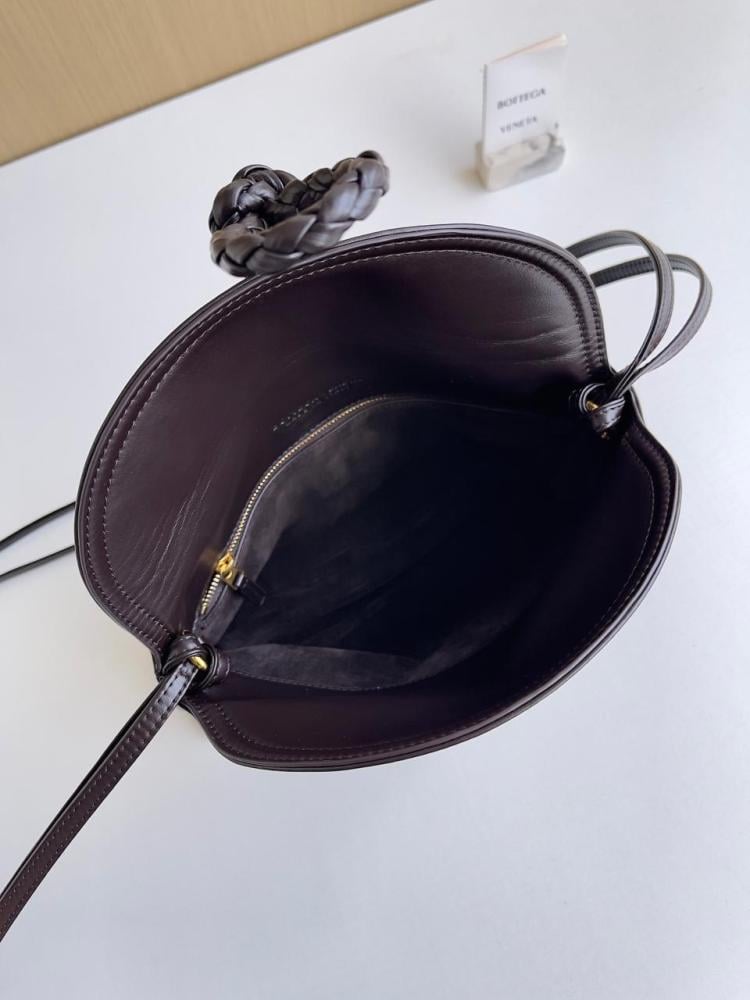 حقيبة بوتيغا فينيتا ليبرتا الصغيرة 27 سم - بني فوندانت