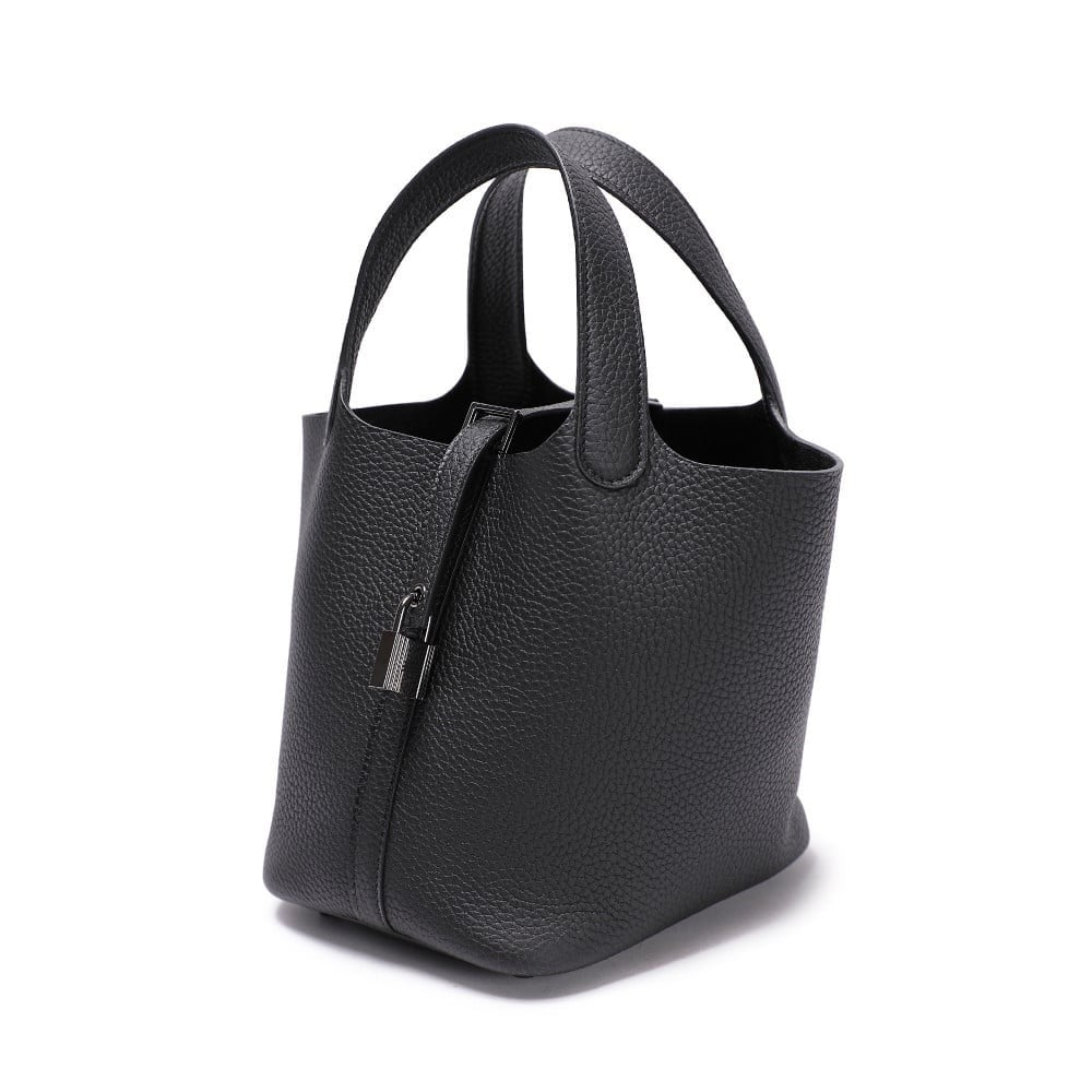 شنطة هيرميس بيكوتين مقاس 18 هاردوير أسود - أسود