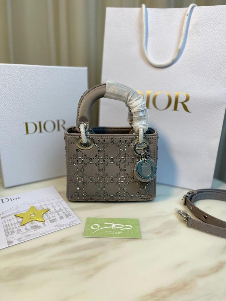 شنطة ديور Mini Lady كرستال - فضي مقاس 17