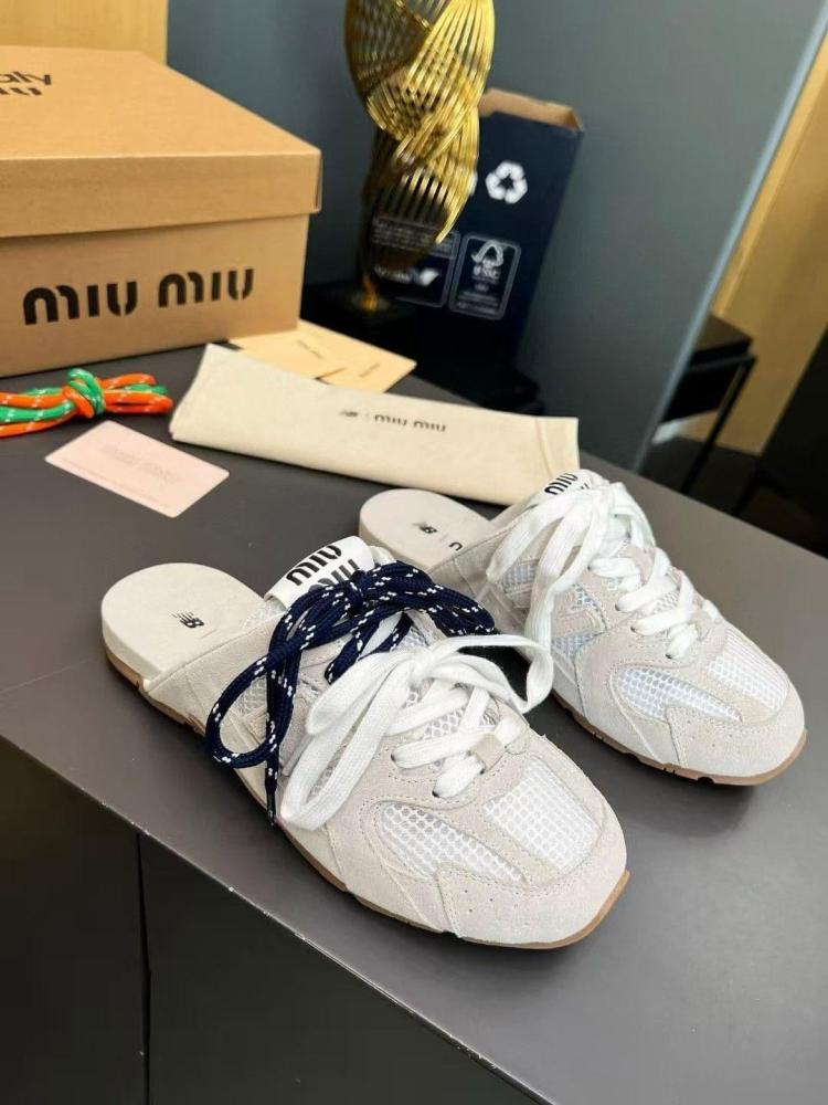 سنيكرز ميوميو نيو بالانس