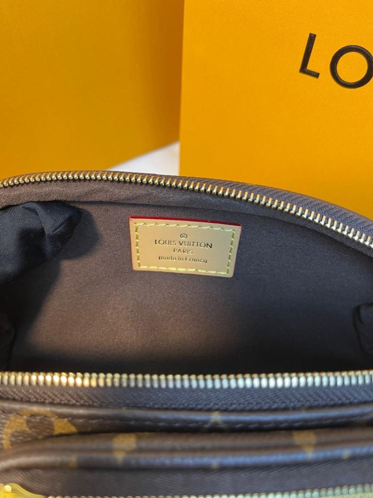 شنطة خصر لويس فويتون Mini Bumbag-مقاس 17