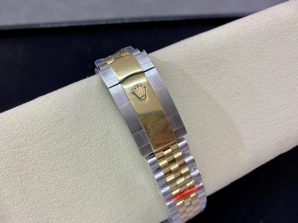 ساعة رولكس ديت جست 2024 - أخضر زيتوني