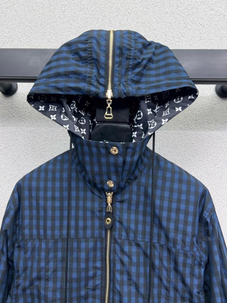 جاكيت وجهين بنقشة المربعات من لويس فويتون