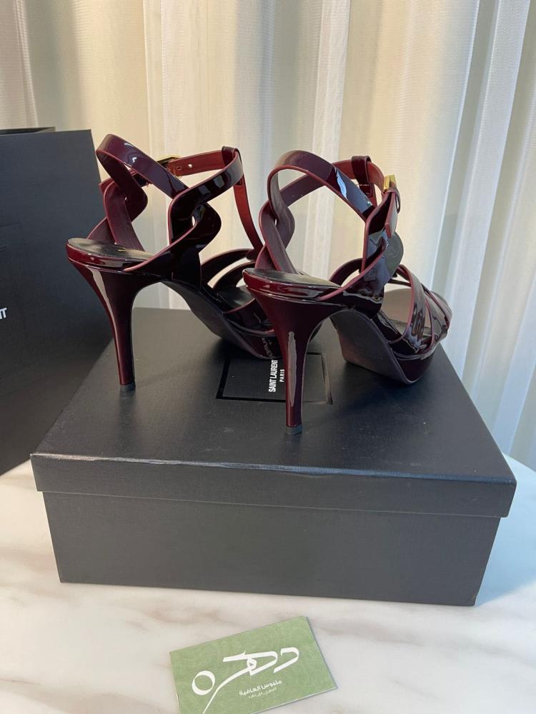 صندل سان لوران Tribute