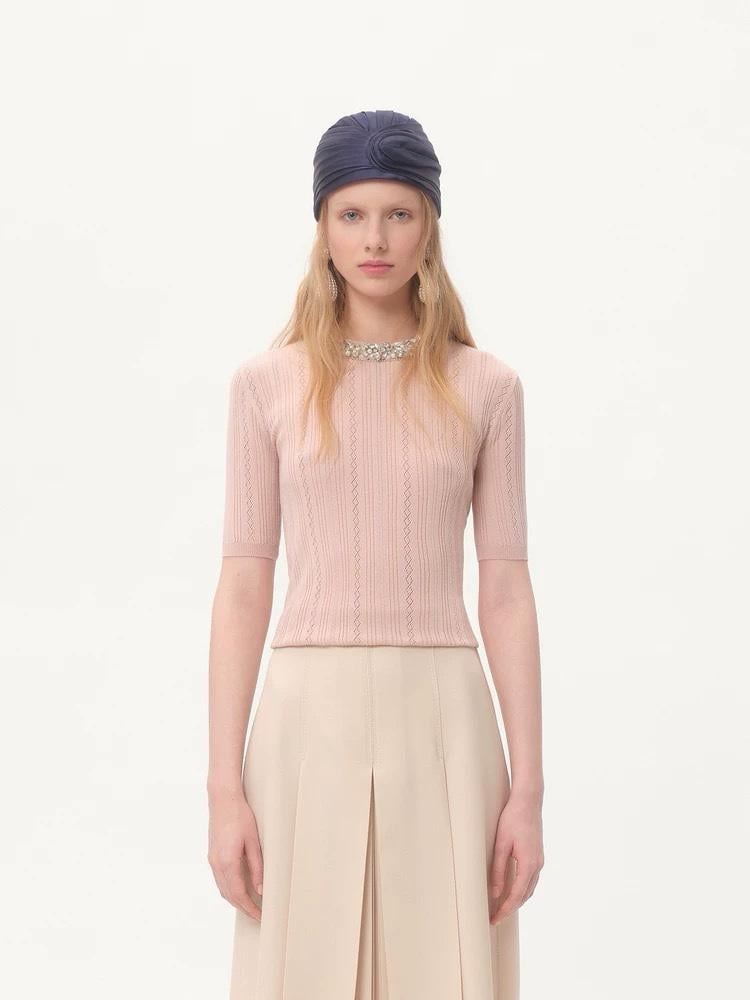 تيشيرت فالنتينو غارافاني بياقة مرصعة بالكريستال