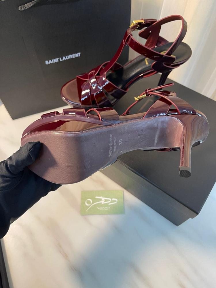 صندل سان لوران Tribute