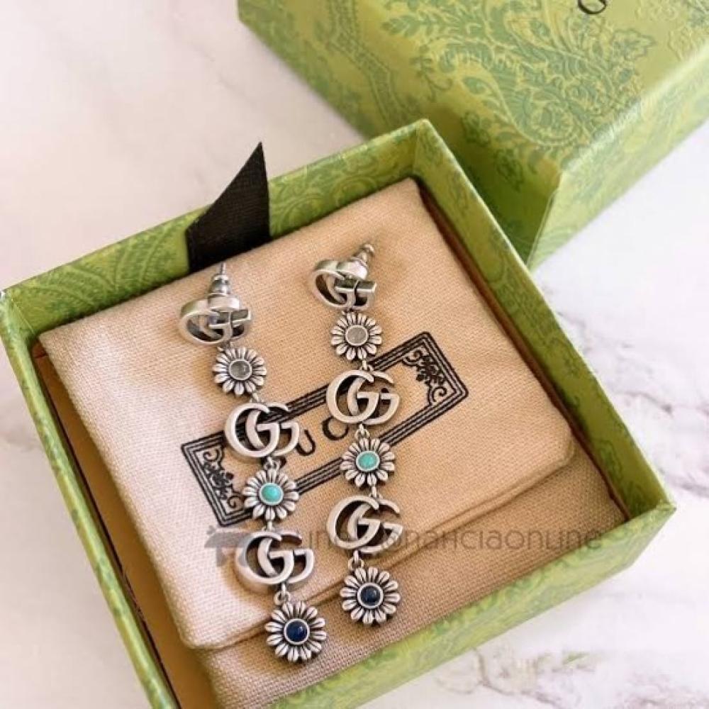 اقراط Gucci طويلة بتصميم زهور