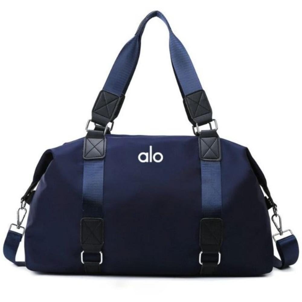 حقيبة اليوغا للياقة البدنية من alo yoga