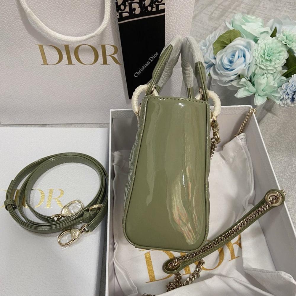 شنطة ليدي ديور 17 سم - زيتي لامع