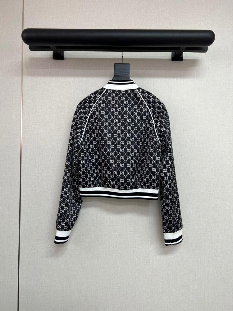 جاكيت قوتشي بمجموعة شعار GG بأكمام طويلة