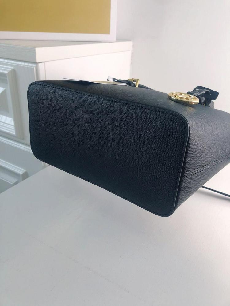 حقيبة كروس بودي جيت سيت ترافل من مايكل كورس