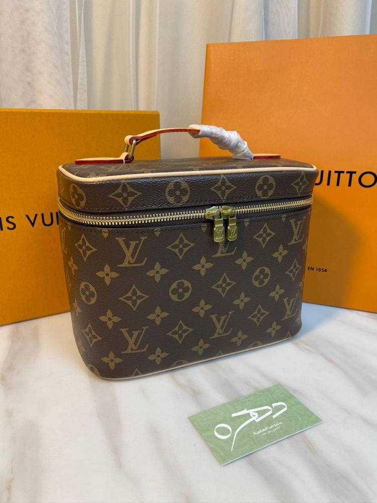 حقيبة نايس فانيتي من لويس فيتون - مقاس 24