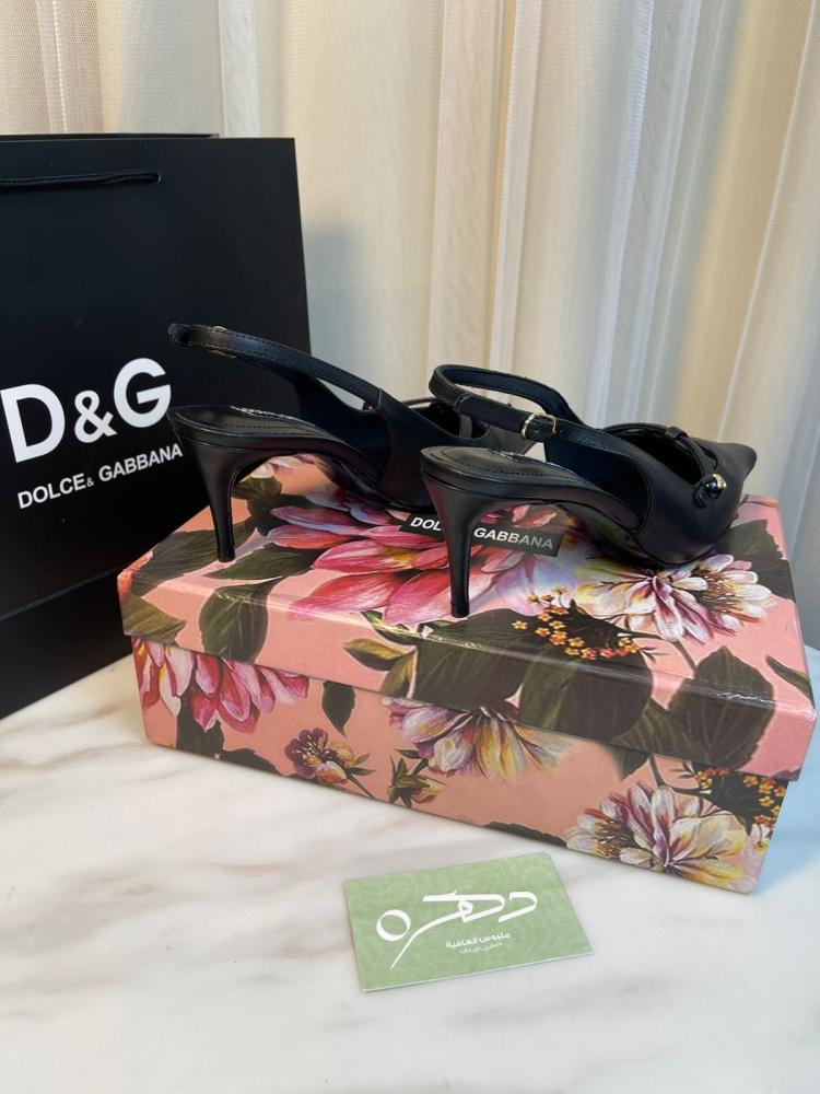 حذاء دولتشي آند غابانا بكعب باللون الأسود