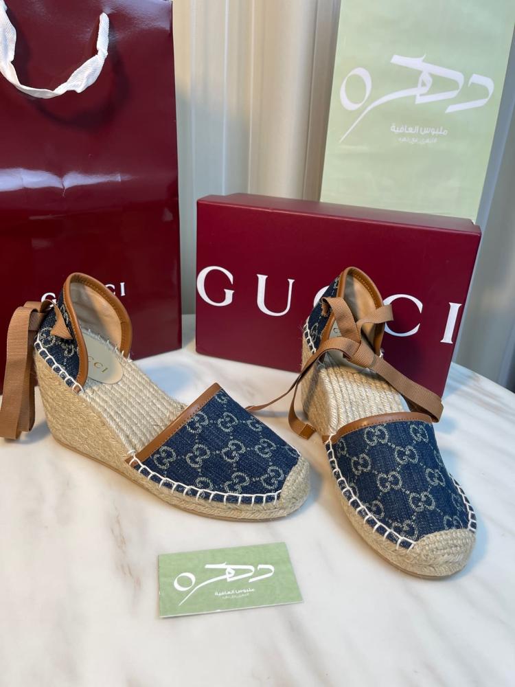 صندل "Pilar Double G" من غوتشي للنساء