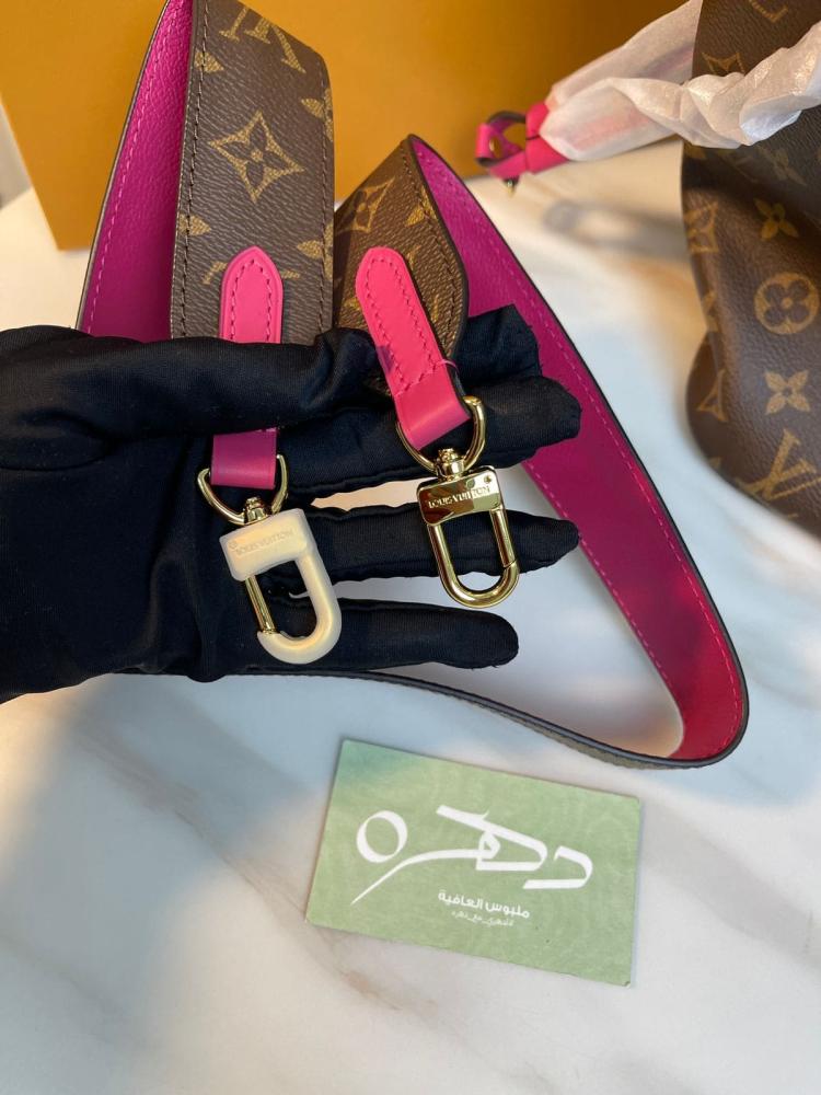 حقيبة نيفرفول باندوليير بوجهين 31 سم من لويس فيتون