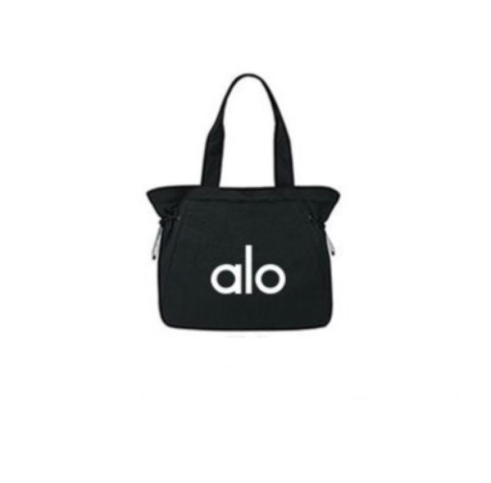 حقيبة يد كاجوال عصرية جديدة من ALO Yoga
