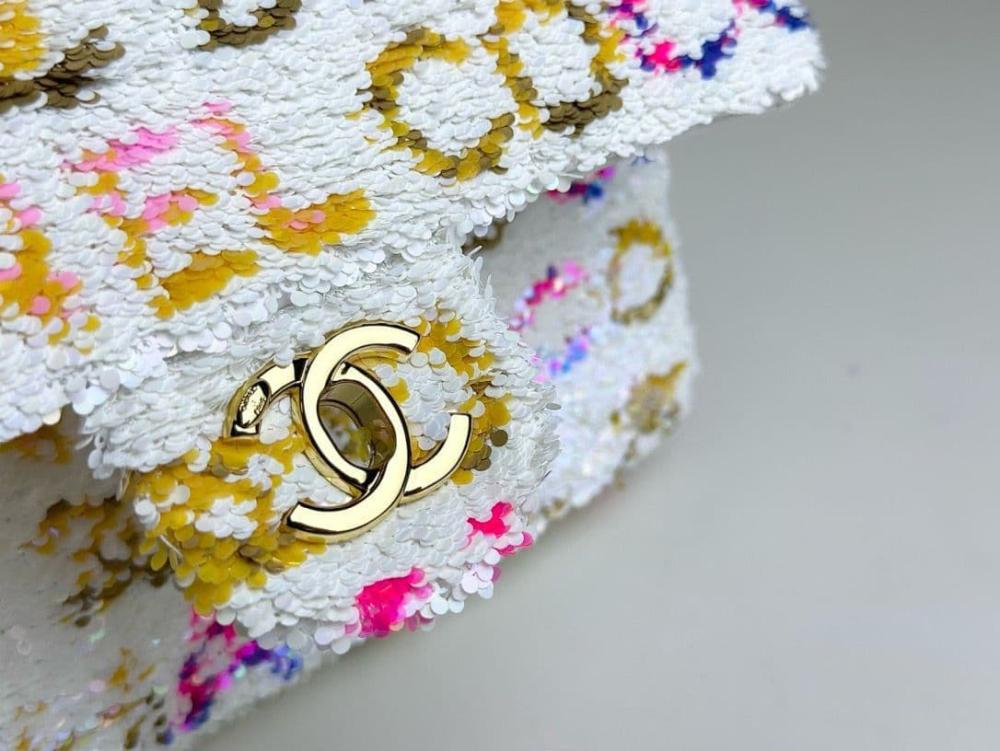 حقيبة شانيل كلاسيك فلاب بتصميم CHANEL LA DISCO-مقاس 20