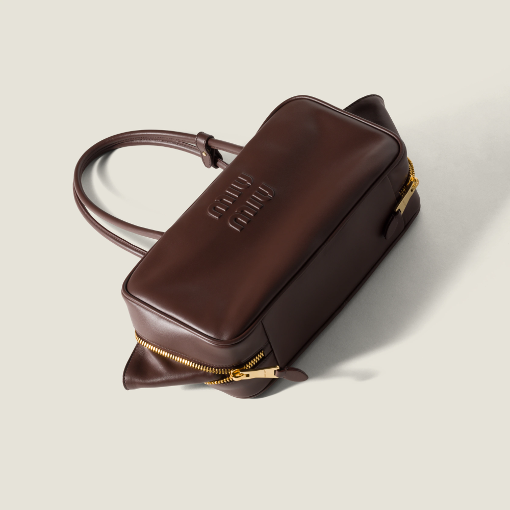 حقيبة يد جلدية فاخرة من ميو ميو