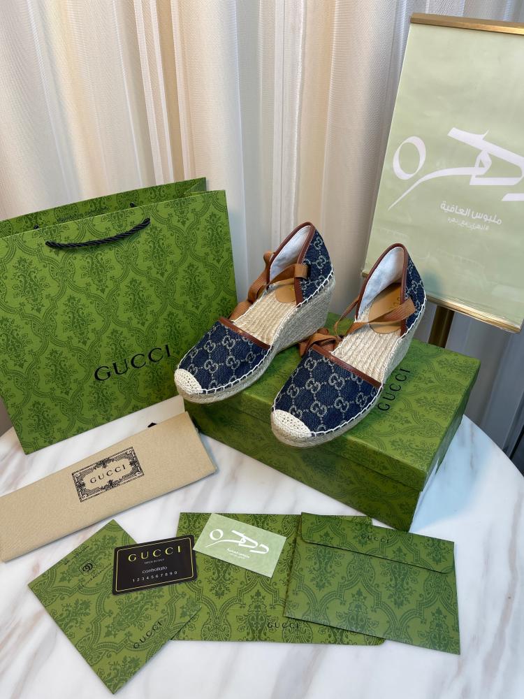 صندل "Pilar Double G" من غوتشي للنساء