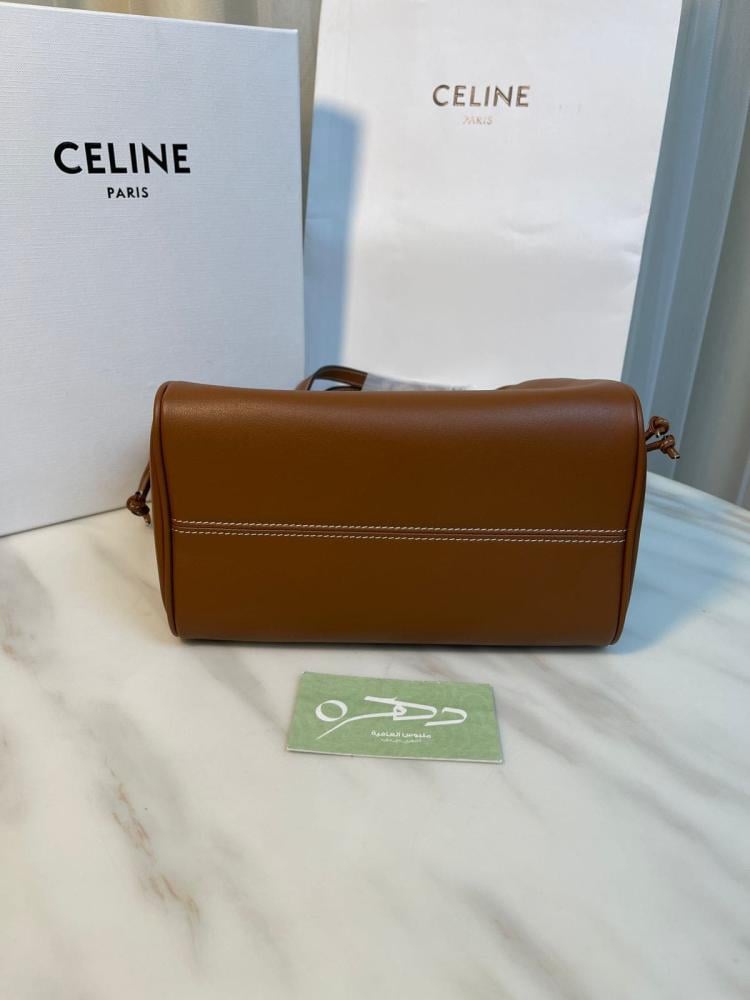 حقيبة سيلين كوير تريومف كاباس