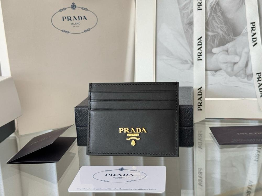 محفظة بطاقات سافيانو ميتال من برادا - أسود