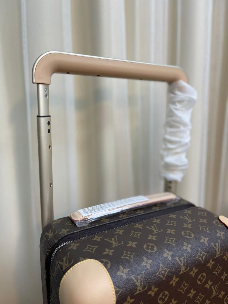 شنطة سفر لويس فيتون Horizon 55 M23203