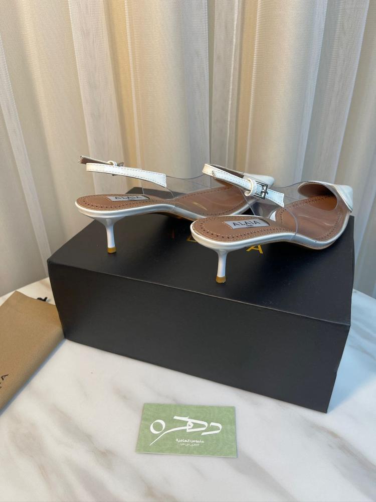 حذاء كعب ذو حزام خلفي من الايا - أبيض