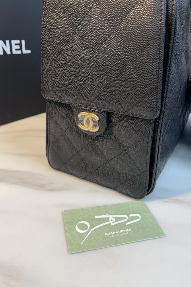 حقيبة جلد وهاردوير ذهبي من شانيل