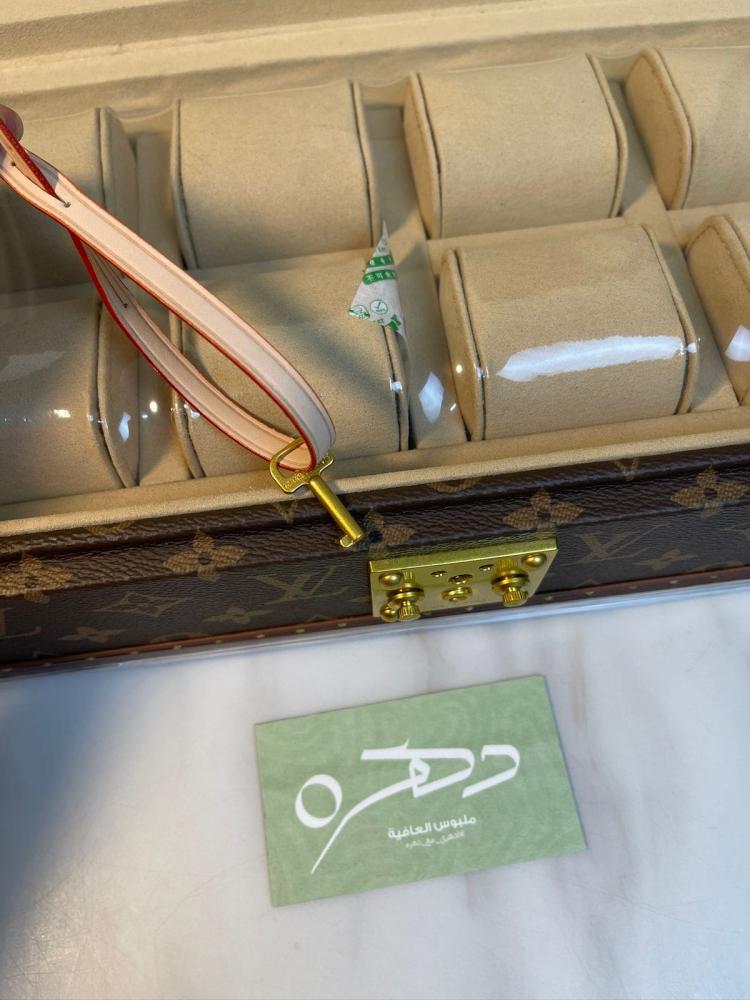 حقيبة لحفظ الساعات - 8 ساعات من لويس فيتون