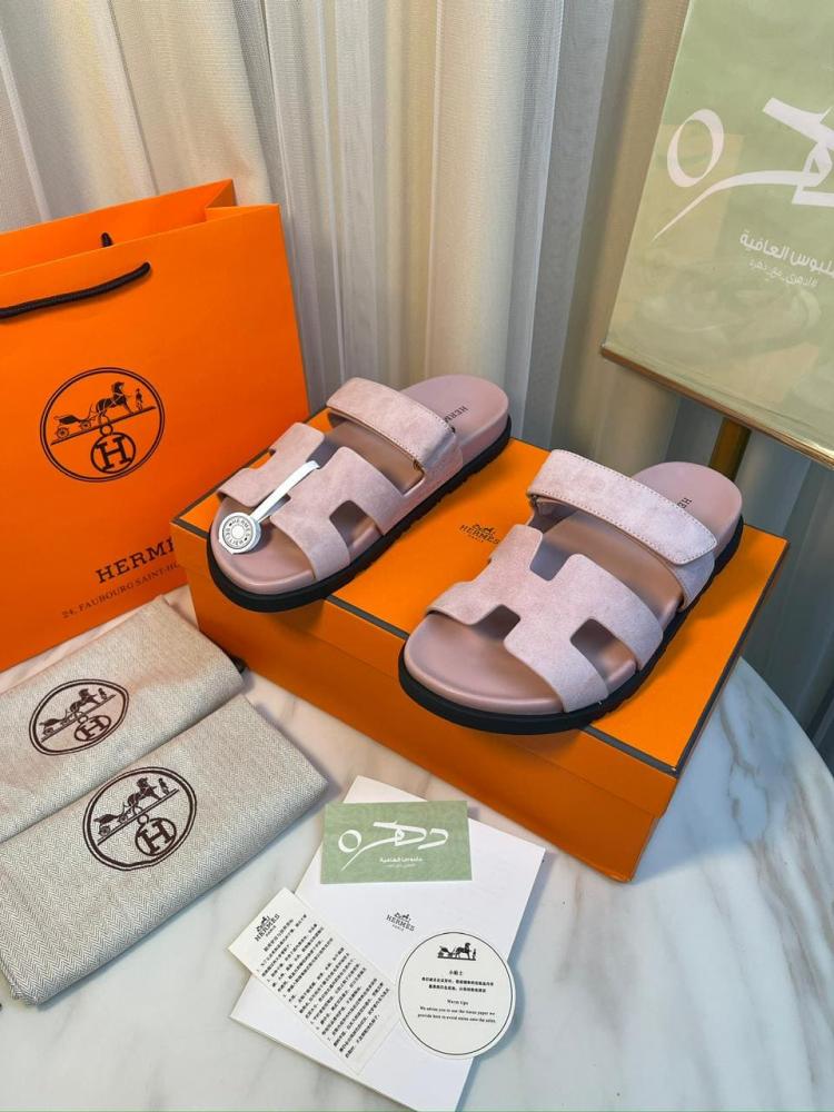 صندل من الجلد الشيبر من هيرميس - وردي