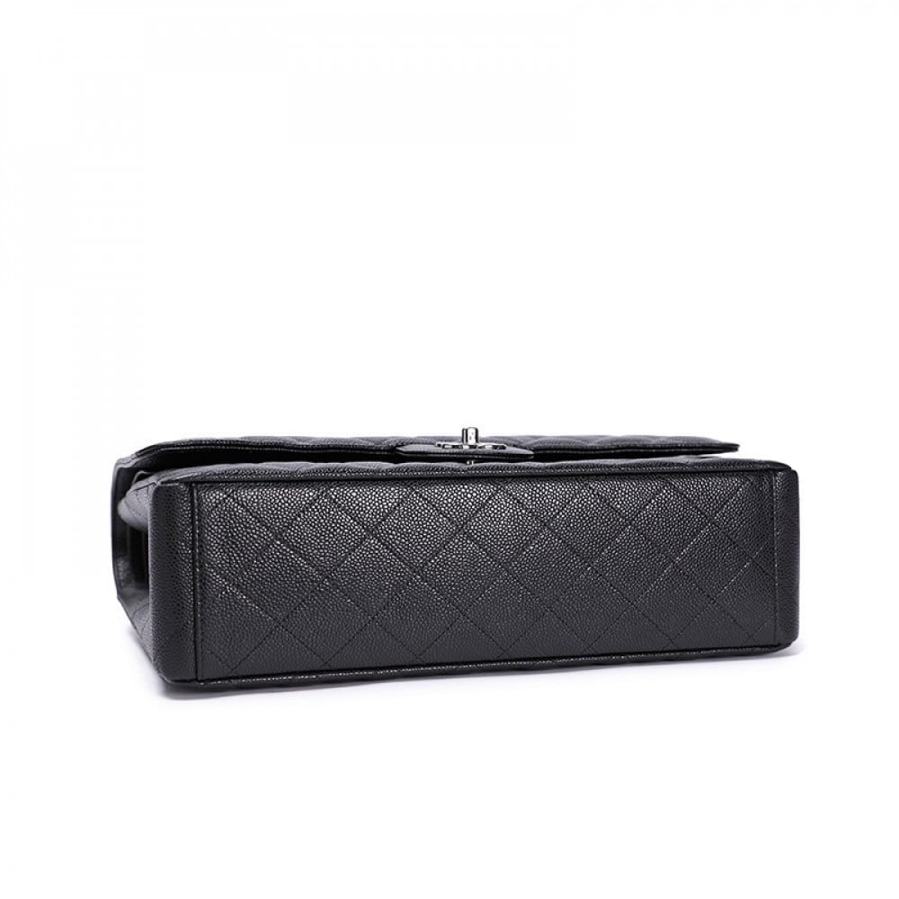 شنطة شانيل كلاسيك كافيار 33 سم - أسود وفضي