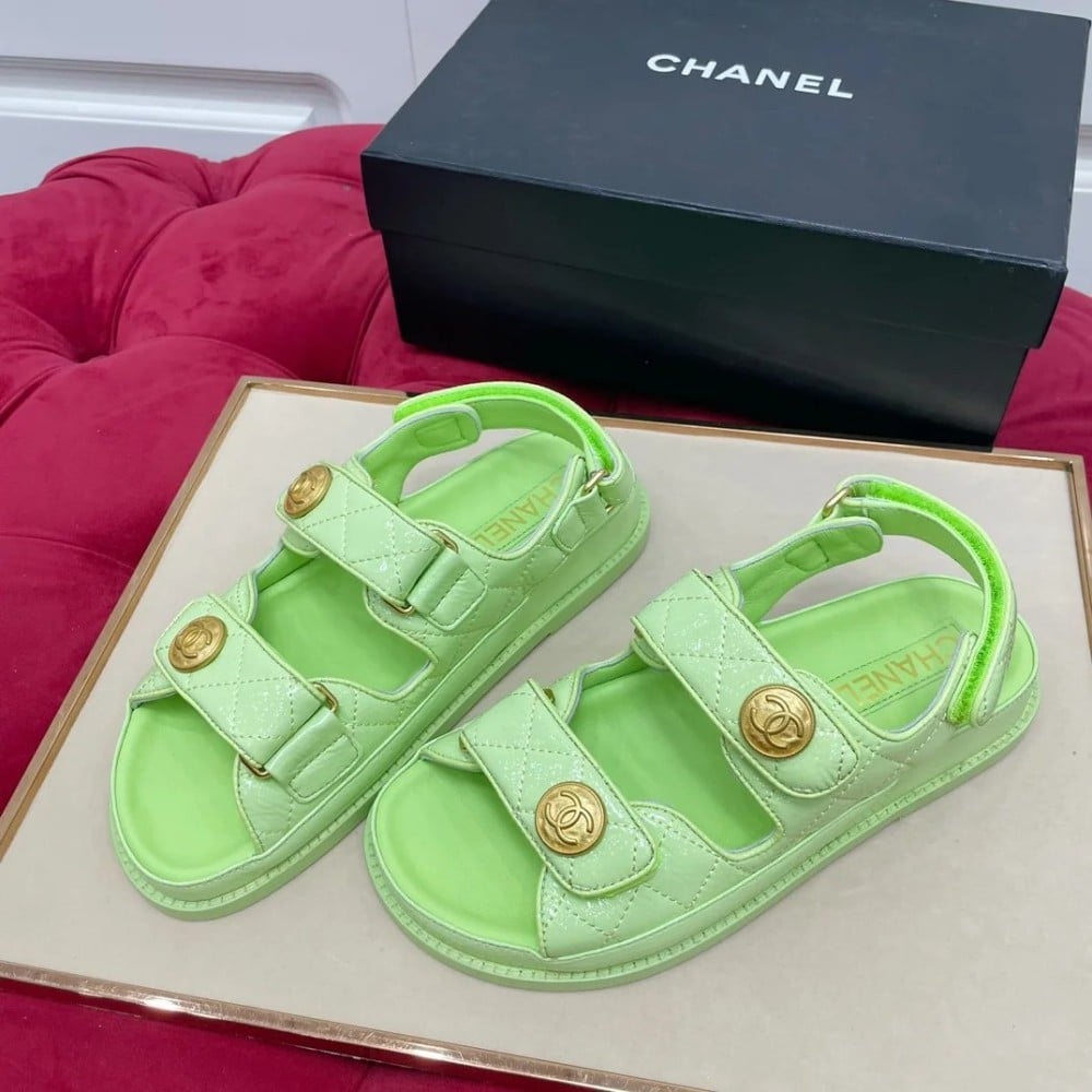 شانيل Laminated صاندل