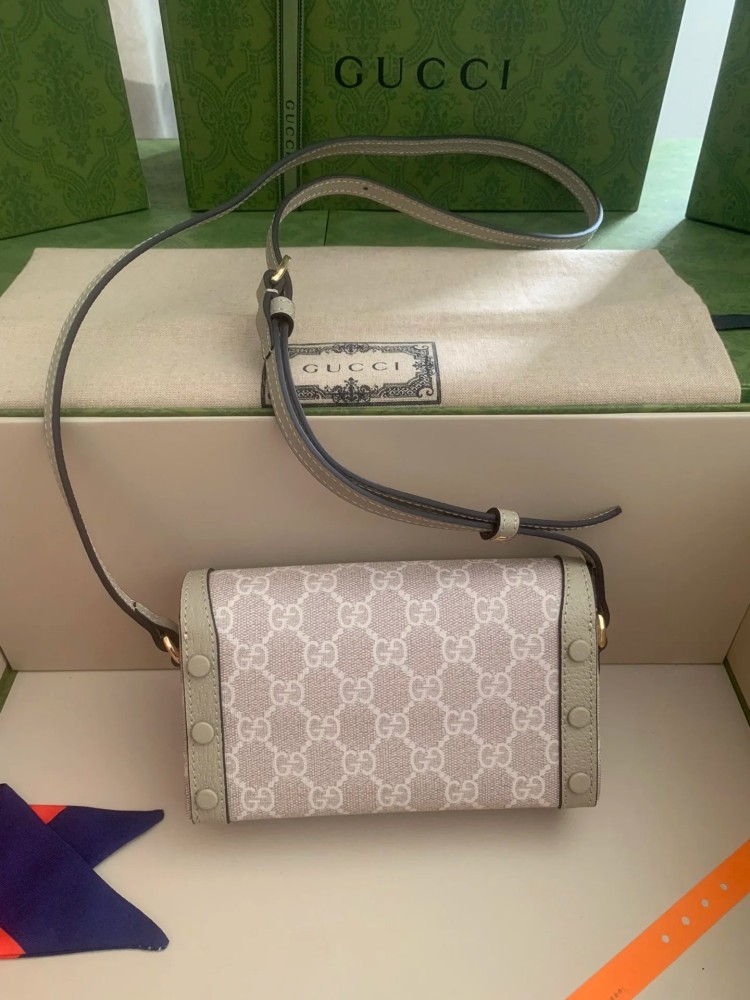 شنطة غوتشي HORSEBIT 1955 بمقاس 18 سم