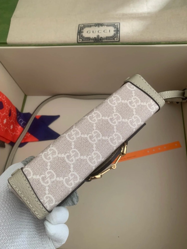 شنطة غوتشي HORSEBIT 1955 بمقاس 18 سم