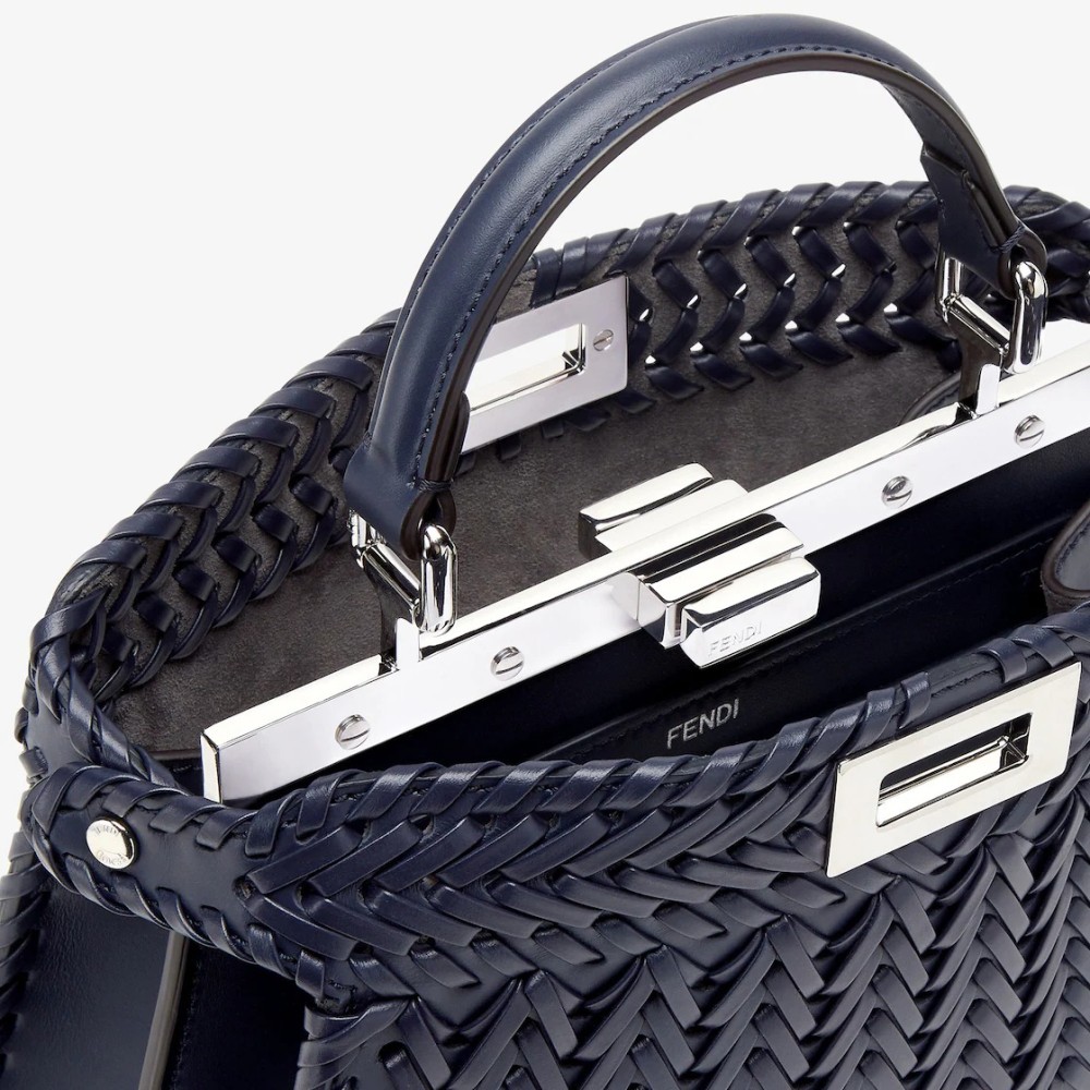 شنطة فندي بيكابو جلد محبوك سمول - كحلي