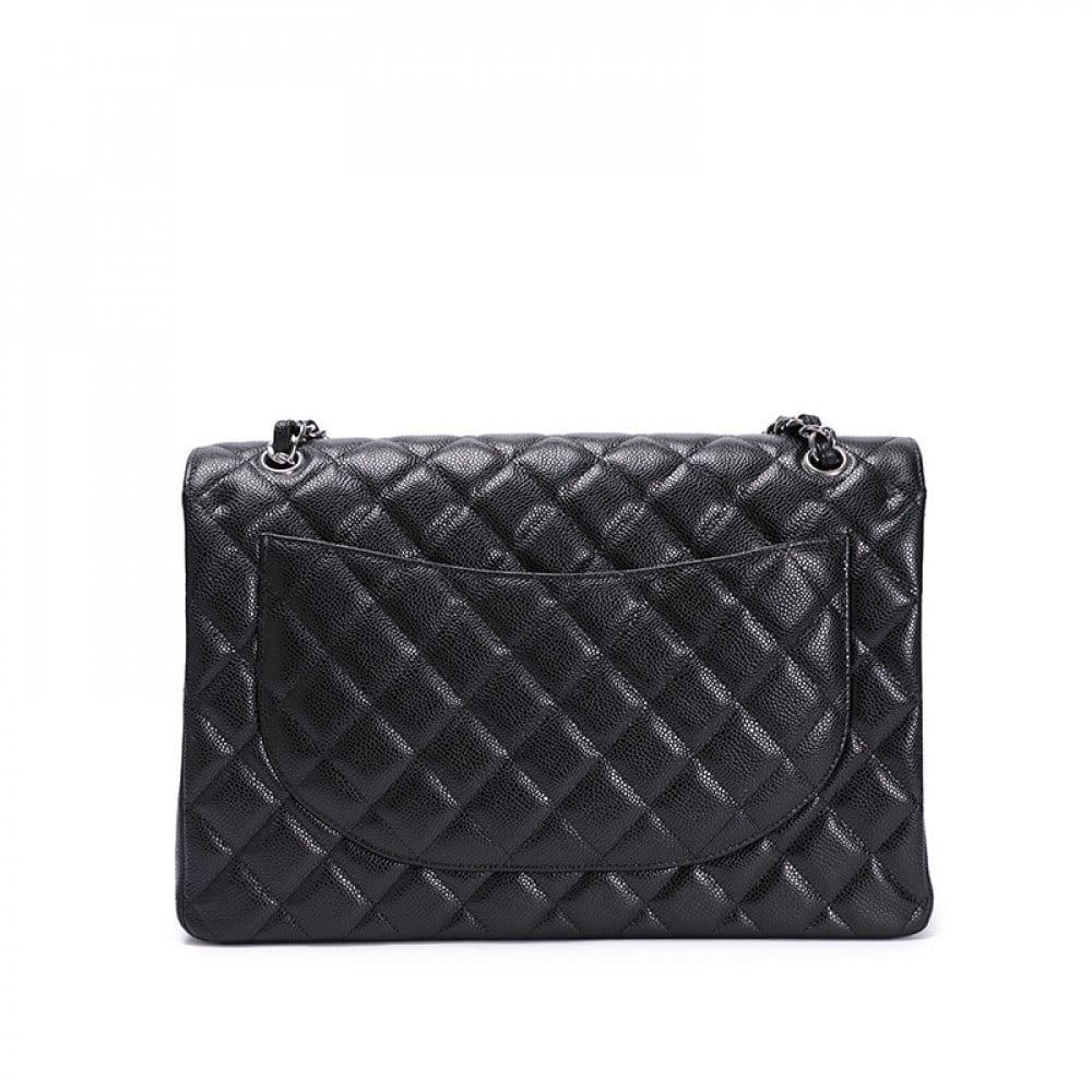 شنطة شانيل كلاسيك كافيار 33 سم - أسود وفضي