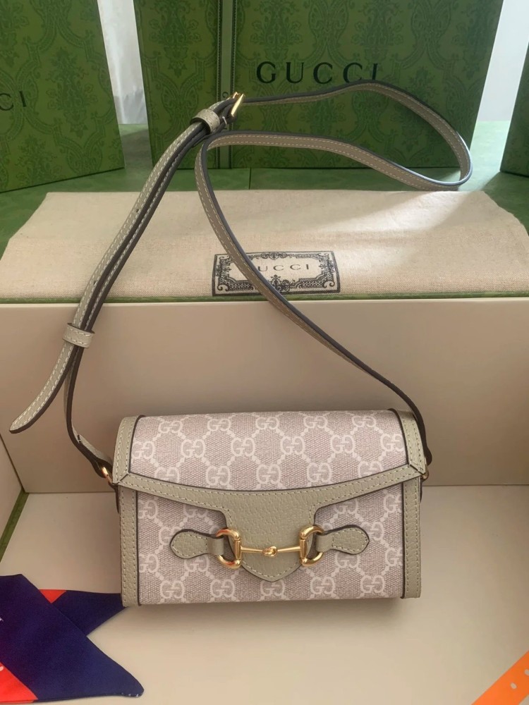 شنطة غوتشي HORSEBIT 1955 بمقاس 18 سم